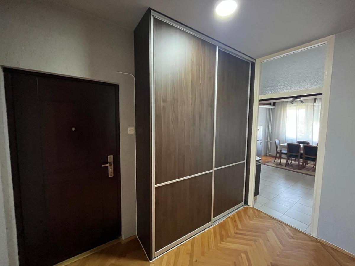 Mickitos Mm Apartment Skopje Buitenkant foto