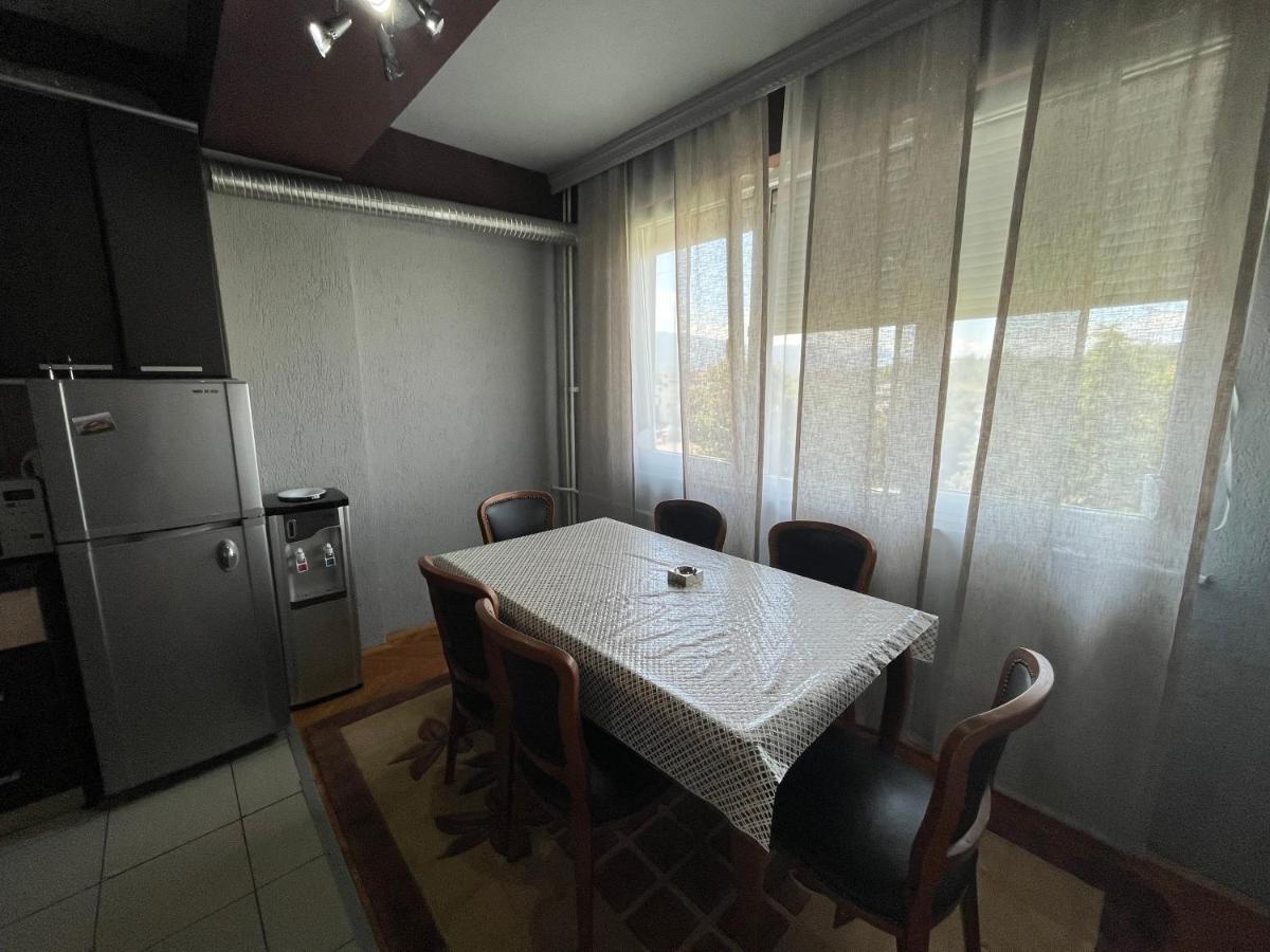 Mickitos Mm Apartment Skopje Buitenkant foto